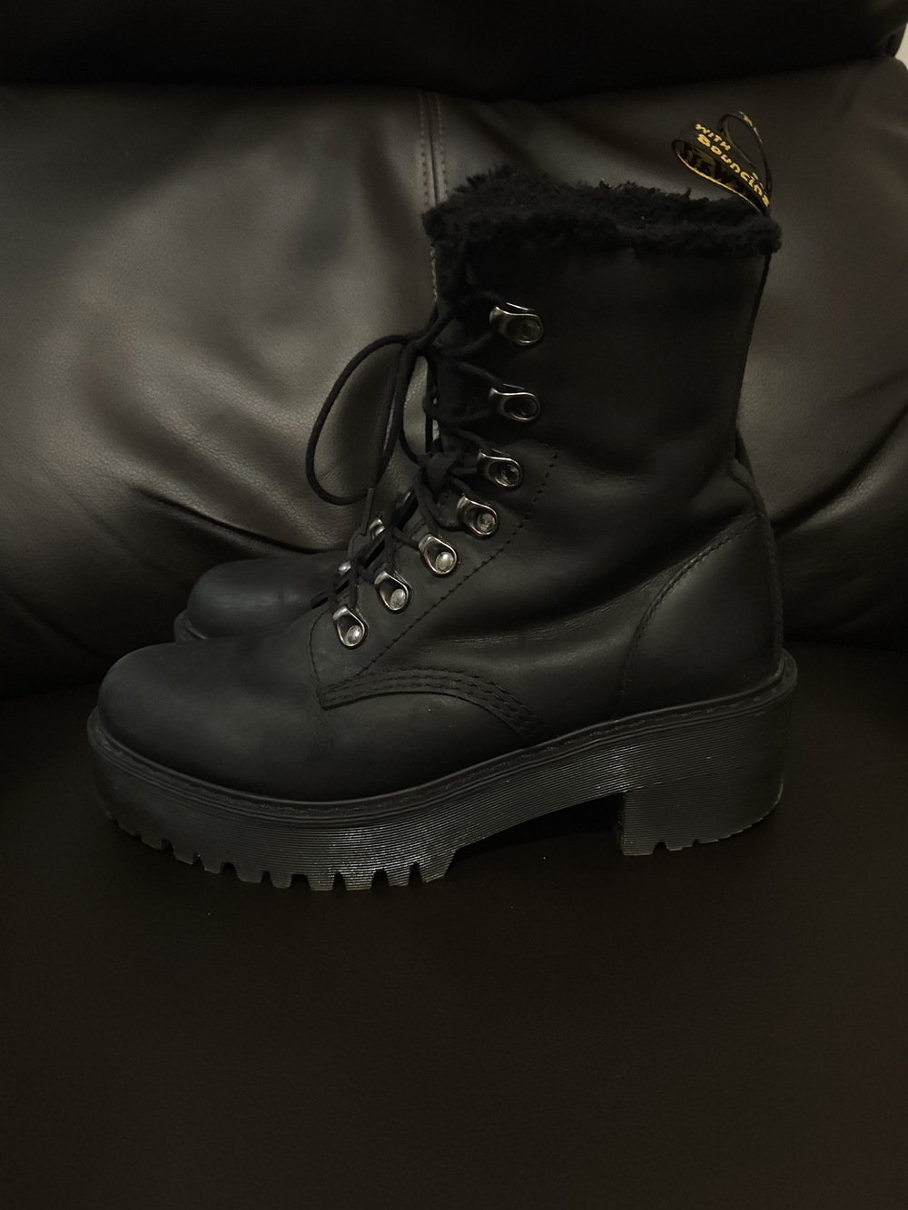 Dr. Martens Black Leona FL Lined Lace-Up Boots Size 8